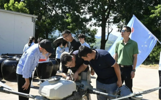 福建共青团：上“天”又入“地”！福建学子的暑假有多精彩？